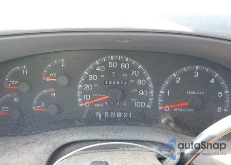 1998 Ford Expedition Eddie Bauer/Xlt z USA, uszkodzony, nr VIN 1FMRU17L7WLB23962